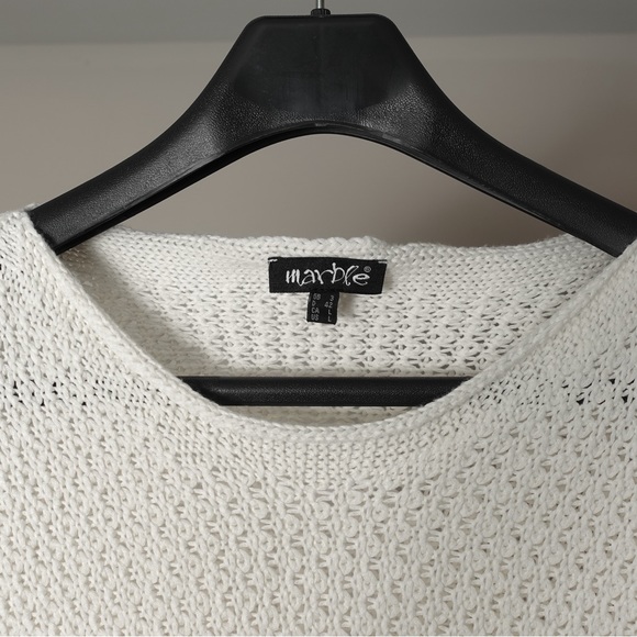 Marble White Knit Short Sleeved Sweater Size L - Picture 4 of 4